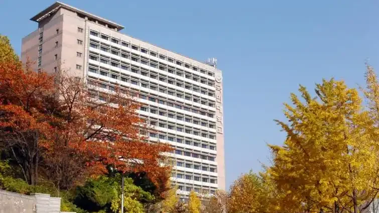 国民大学